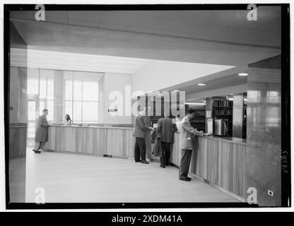 Lamont Library, Harvard University, Cambridge, Massachusetts. Umlauftisch. Gottscho-Schleisner Kollektion Stockfoto