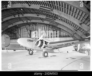 Continental Can Hangar, Morristown Airport, New Jersey. Innere I. Sammlung Gottscho-Schleisner Stockfoto