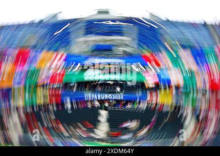 Frankfurt, Deutschland. Juni 2024. Die Tribüne während des Fußball-Europameisterspiels 2024 zwischen der Schweiz und Deutschland in der Frankfurt Arena, Frankfurt, Deutschland - Sonntag, 23. Juni 2024. Sport - Fußball . (Foto: Spada/LaPresse) Credit: LaPresse/Alamy Live News Stockfoto