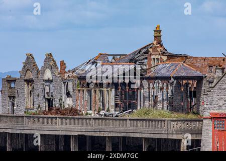 Bilder des verfallenen historischen Birnbeck Piers am Weston-super-Mare, für den der North Somerset Council finanzielle Mittel für die Wiederherstellung des Bauwerks erhalten hat. Stockfoto