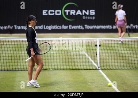 Berlin, Deutschland. Juni 2024. Tennis: WTA Tour, Singles, Frauen, Viertelfinale. Kalinskaya (Russland) - Pegula (USA). Jessica Pegula in Aktion. Quelle: Hannes P. Albert/dpa/Alamy Live News Stockfoto