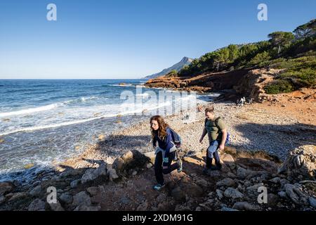 Strand von Son Bunyola, Wandern in Volta des General, Naturpark der Sierra de la Tramuntana, Banyalbufar, Mallorca, Spanien. Stockfoto