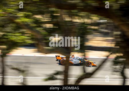 Salinas, CA, USA. Juni 2024. ALEXANDER ROSSI (7) aus Nevada City, Kalifornien übt beim Firestone Grand Prix von Monterey auf dem WeatherTech Raceway Laguna Seca in Salinas, CA. (Bild: © Walter G. Arce Sr./ASP Via ZUMA Press Wire) NUR REDAKTIONELLE VERWENDUNG AUS! Nicht für kommerzielle ZWECKE! Stockfoto