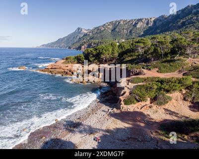 Strand von Son Bunyola, Wandern in Volta des General, Naturpark der Sierra de la Tramuntana, Banyalbufar, Mallorca, Spanien. Stockfoto