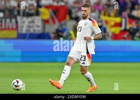 Frankfurt, Deutschland. Juni 2024. Robert Andrich (23) aus Deutschland, dargestellt während eines Fußballspiels zwischen den Nationalmannschaften der Schweiz und Deutschland am dritten Spieltag in Gruppe A in der Gruppenphase des UEFA Euro 2024 Turniers, am Sonntag, den 23. Juni 2024 in Frankfurt. Quelle: Sportpix/Alamy Live News Stockfoto