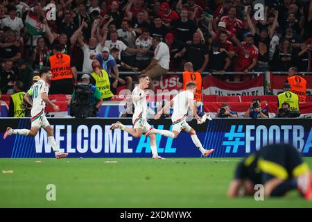 Kevin Csoboth aus Ungarn feiert, nachdem er beim Spiel der UEFA Euro 2024 zwischen Schottland und Ungarn, Gruppe A, Datum 3, am 23. Juni 2024 im Mercedes-Benz Arena Stadion in Stuttgart das Siegtor erzielte. (Foto: Bagu Blanco / /SIPA USA) Stockfoto