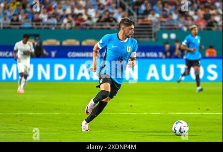 Miami Gardens, Usa. Juni 2024. Frederico Valverde aus Uruguay, während des CONMEBOL Copa America Gruppenspiels zwischen Uruguay und Panama am 23. Juni im Sun Life Stadium in Miami Gardens, USA. Foto: Rodrigo Caillaud/DiaEsportivo/Alamy Live News Credit: DiaEsportivo/Alamy Live News Stockfoto