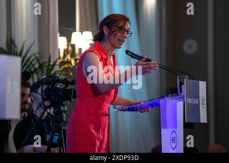 Madrid, Spanien. Juni 2024. Monica Garcia, Gesundheitsministerin der spanischen Regierung, nimmt heute Morgen an einem informativen Frühstück in Madrid Teil. Quelle: D. Canales Carvajal/Alamy Live News Stockfoto