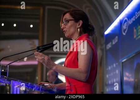 Madrid, Spanien. Juni 2024. Monica Garcia, Gesundheitsministerin der spanischen Regierung, nimmt heute Morgen an einem informativen Frühstück in Madrid Teil. Quelle: D. Canales Carvajal/Alamy Live News Stockfoto