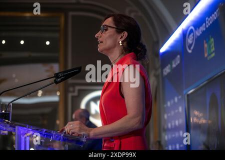 Madrid, Spanien. Juni 2024. Monica Garcia, Gesundheitsministerin der spanischen Regierung, nimmt heute Morgen an einem informativen Frühstück in Madrid Teil. Quelle: D. Canales Carvajal/Alamy Live News Stockfoto