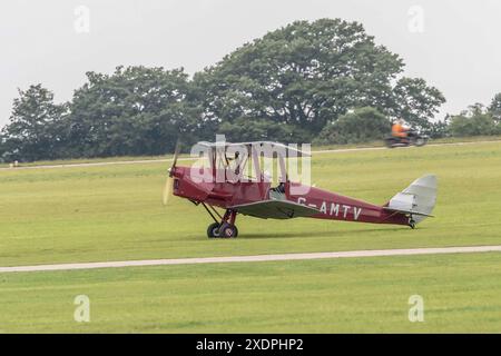 G-AMTV - de Havilland DH-82 Tiger Moth [3858] Sywell, Northamptonshire, England, Vereinigtes Königreich. Stockfoto