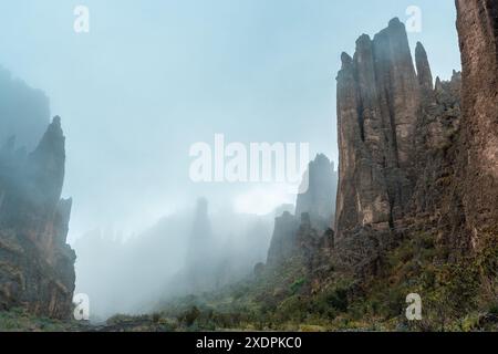 Tal der Animas in La Paz Bolivien mit seinen Felsen Stockfoto