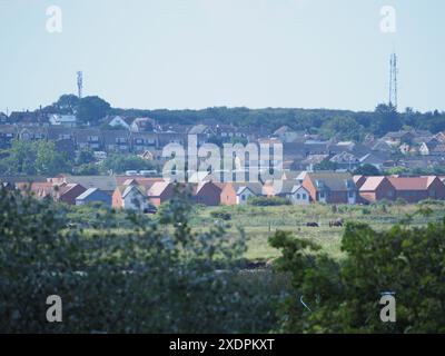 Sheerness, Kent, Großbritannien. Juni 2024. Wetter in Großbritannien: Sonniger Start in die Woche in Sheerness, Kent. Quelle: James Bell/Alamy Live News Stockfoto