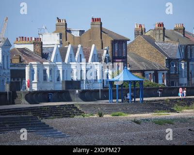 Sheerness, Kent, Großbritannien. Juni 2024. Wetter in Großbritannien: Sonniger Start in die Woche in Sheerness, Kent. Quelle: James Bell/Alamy Live News Stockfoto