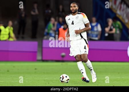 23. Juni 2024, Hessen, Frankfurt/Main: Fußball: Europameisterschaft, Schweiz - Deutschland, Vorrunde, Gruppe A, Spieltag 3, Frankfurt Arena, Deutschlands Jonathan Tah in Aktion. Foto: Federico Gambarini/dpa Stockfoto