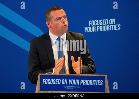 Edinburgh, Schottland, Großbritannien. Juni 2024. Premierminister Rishi Sunak und der Vorsitzende der Schottischen Konservativen Douglas Ross starten heute in Edinburgh das Wahlprogramm der Schottischen Konservativen. Iain Masterton/Alamy Live News Stockfoto