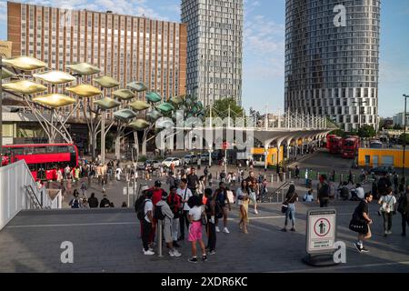 Stratford, East London, Busbahnhof, für Transport zum London Stadium oder Olympic Park, Stratford Town Centra, London, England, Großbritannien Stockfoto