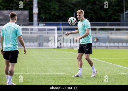 Berlin, Deutschland. Juni 2024. Philipp Lienhart aus Österreich war während eines MD-1 Trainings im Stadion auf dem Wurfplats in Berlin zu sehen. Quelle: Gonzales Photo/Alamy Live News Stockfoto