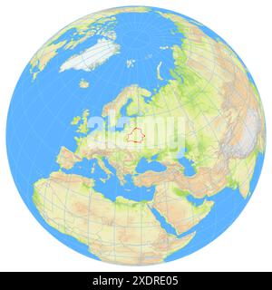 Ansicht der Erde aus dem Weltraum, die den Standort des Landes Weißrussland in Europa zeigt. Das Land wird durch ein rotes Polygon hervorgehoben. Kleine Länder sind das Stockfoto