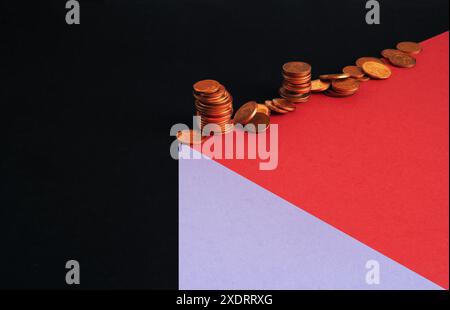Geschäftskonzept, wirtschaftliche Volatilität, steigende Inflation und Zinssätze, riskantes Vermögensmanagement, freier Kopierraum Stockfoto