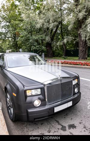 LONDON UK - August 2021: Britisches Luxusauto Rolls-Royce Phantom Coupé Stockfoto