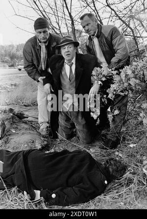 Tatort: Tödliche Vergangenheit, Fernsehfilm, Deutschland 1991, Regie: Marianne Lücke, Darsteller: Max Volkert Martens, Günter Lamprecht, Hans Nitschke, Katja Junge (Leiche) Stockfoto