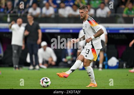 Frankfurt, Deutschland. Juni 2024. Robert Andrich (23) aus Deutschland, dargestellt während eines Fußballspiels zwischen den Nationalmannschaften der Schweiz und Deutschland am dritten Spieltag in Gruppe A in der Gruppenphase des UEFA Euro 2024 Turniers, am Sonntag, den 23. Juni 2024 in Frankfurt. Quelle: Sportpix/Alamy Live News Stockfoto