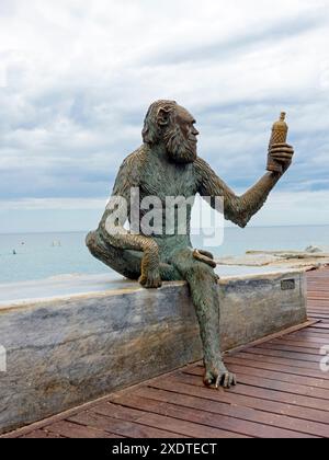 Affenstatue von Susana Ruiz Blanch in Badalona/Spanien Stockfoto