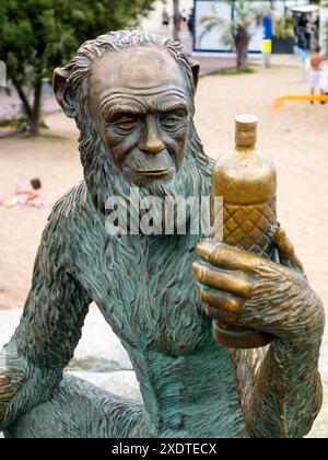 Affenstatue von Susana Ruiz Blanch in Badalona/Spanien Stockfoto