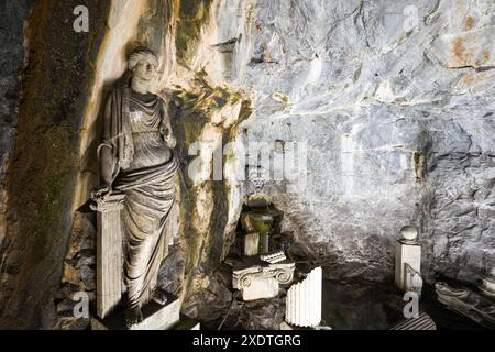 Stockholms Metro, Tunnelbana Station, U-Bahn-Station: Kungsträdgården. Entworfen vom Künstler Ulrik Samuelson. Stockholm, Schweden. Stockfoto