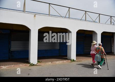 Die Bilder zeigen Coney Beach Pleasure Park, Porthcawl, Bridgend, South Wales, vor der Schließung in etwa drei Jahren. Noch offen für Unternehmen. Stockfoto