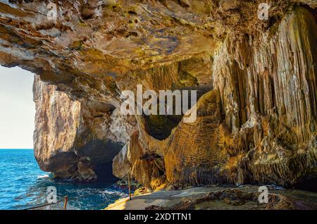 Das Innere der Neptunhöhle in Capo Caccia, Sardinien. Stockfoto