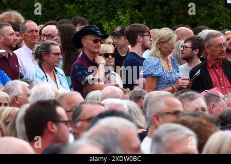 Trago Mills, Newton Abbot, Devon, Großbritannien. Juni 2024. 2024: Wahlkampfveranstaltung zur Reform des Vereinigten Königreichs in Trago Mills, Newton Abbot, Devon. Hinweis: Nidpor/Alamy Live News Stockfoto