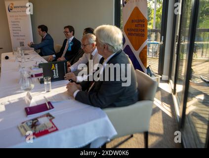 Brentwood Essex 24. Juni 2024 WahlkampfHustings, Brentwood Essex mit Alex Burghart, Konservative, Gareth Barrett, Labour, Paul Godfrey, Reformpartei, David Kendall, Liberaldemokraten, und Robin Tilbrook, englischer Demokrat, Quelle: Ian Davidson/Alamy Live News Stockfoto