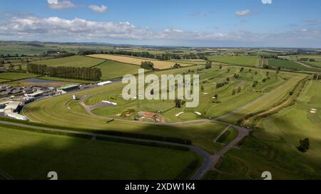 Drohnenblick auf den Kelso Race Course und den Kelso Golf Course, Kelso, Scottish Borders, Großbritannien Stockfoto