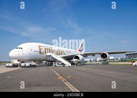 Airbus A380-800 von Emirates Airline in ILA Berlin, ILA-Gelände am Flughafen BER Berlin-Brandenburg, Stockfoto