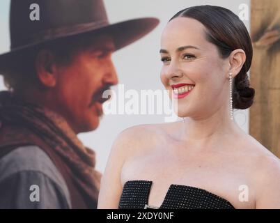 Los Angeles, USA. Juni 2024. Jena Malone Arrives at the HORIZON: EINE AMERIKANISCHE SAGA CHAPTER 1 Los Angeles Premiere, die am Montag, den 24. Juni 2024, im Regency Village Theatre in Westwood, KALIFORNIEN, stattfand. (Foto: Sthanlee B. Mirador/SIPA USA) Credit: SIPA USA/Alamy Live News Stockfoto