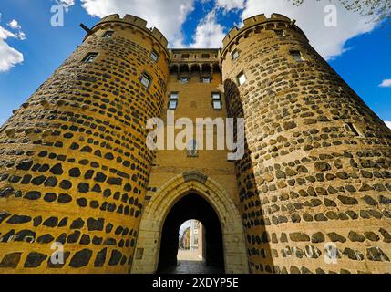 Obertor, das letzte mittelalterliche Stadttor, Neusser Stadtbefestigung, Deutschland, Nordrhein-Westfalen, Niederrhein, Neuss Stockfoto