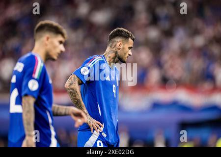 Leipzig, Deutschland. Juni 2024. Gianluca Scamacca (9) aus Italien wurde während des Spiels der UEFA Euro 2024 in der Gruppe B zwischen Kroatien und Italien in der Red Bull Arena in Leipzig gesehen. Quelle: Gonzales Photo/Alamy Live News Stockfoto