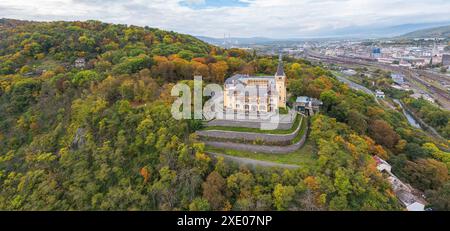 Aussichtspunkt Vetruse und Hotel über Usti nad Labem Stockfoto