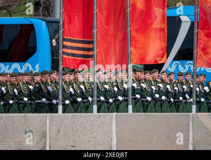 MOSKAU, RUSSLAND - 9. MAI 2022: Militärparade zum 77. Jahrestag des Sieges am großen Vaterländischen Krieg-Siegtag in M Stockfoto