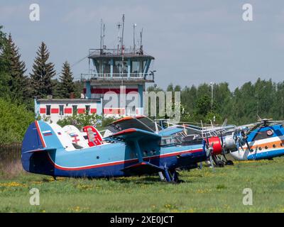 REGION MOSKAU, FLUGPLATZ CHERNOE, 22. Mai 2021: Flugzeug an-2 das Sky Aviation Festival, Theorie und Praxis Stockfoto