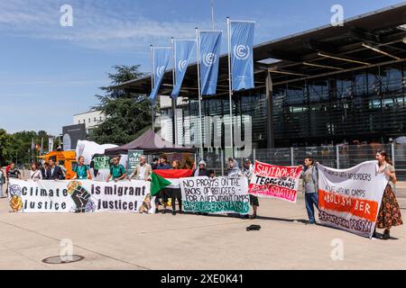 Während der Klimakonferenz der Vereinten Nationen machen Organisationen darauf aufmerksam, dass die Klimakrise die Migrationsrate beschleunigen wird Stockfoto