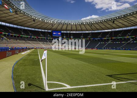 Berlin, Deutschland. Deutschland. Juni 2024. Berlin, Deutschland. Olympiastadion, 25.06.2024, Fußball-Europameisterschaft Euro2024, Gruppenspiel Nr. 31 zwischen den Niederlanden und Österreich. Überblick über das Stadion. Beschreibung: Pro Shots/Alamy Live News Stockfoto