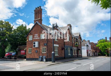 Das Äußere des Bull at Codsall Pubs und Hotels in Wolverhampton, England, Großbritannien Stockfoto