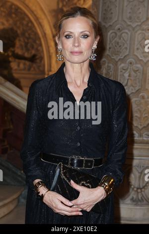 Paris, Frankreich. Juni 2024. Laura Bailey besucht Chanel Front Row während der PFW Haute Couture in Paris, Frankreich am 25. Juni 2024. Foto: Jerome Dominé/ABACAPRESS. COM Credit: Abaca Press/Alamy Live News Stockfoto