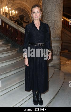 Paris, Frankreich. Juni 2024. Laura Bailey besucht Chanel Front Row während der PFW Haute Couture in Paris, Frankreich am 25. Juni 2024. Foto: Jerome Dominé/ABACAPRESS. COM Credit: Abaca Press/Alamy Live News Stockfoto