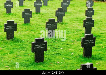 Kriegsfriedhof in der Nähe von Cuacos de Yuste, Caceres, Spanien Stockfoto