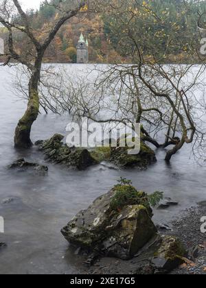 Rund um den Lake Vyrnwy im Herbst, Powys, Mid Wales, Großbritannien Stockfoto