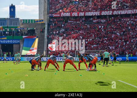 Berlin, Deutschland, 25. Juni 2024. Berlin, Deutschland 25. Juni 2024.Stimmungsbild, Warm Up, Niederlande, Olympiastadion Berlin, GER, UEFA Euro 2024, Fussball Herren, UEFA EM 2024 Matchtag 3, Gruppe D, Niederlande vs. Oesterreich, Niederlande vs. Österreich, 25.06.2024. Foto: Eibner-Pressefoto/ Claudius Rauch/Alamy Live News Stockfoto